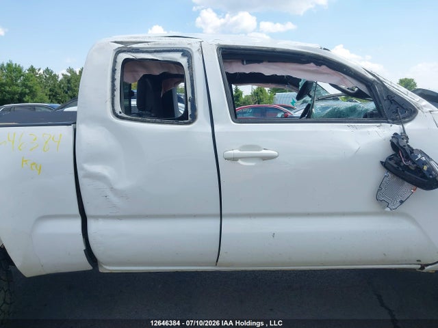 2016 Toyota Tacoma Sr5/trd Off Road მანქანა იყიდება აუქციონზე, vin: 5TFSZ5AN4GX010151, აუქციონის ნომერი: 12646384