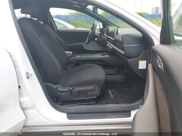Hyundai Ioniq 6 Preferred Long Range 2024 KMHM34AA1RA081052 Image 5