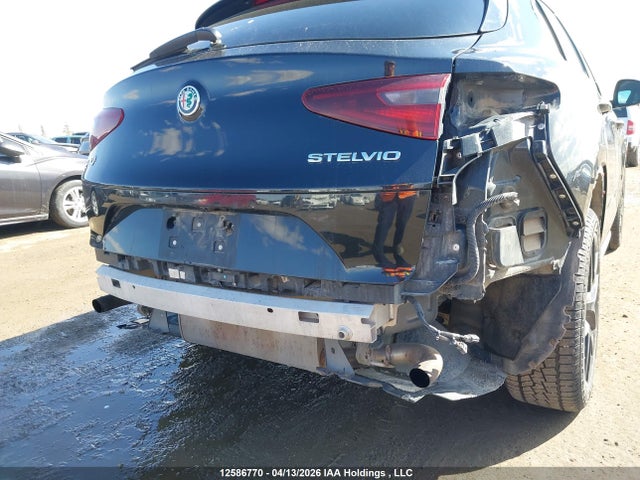 2018 Alfa Romeo Stelvio Ti Sport მანქანა იყიდება აუქციონზე, vin: ZASFAKNN8J7C04486, აუქციონის ნომერი: 12586770