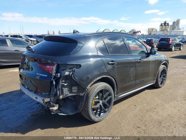 2018 Alfa Romeo Stelvio Ti Sport მანქანა იყიდება აუქციონზე, vin: ZASFAKNN8J7C04486, აუქციონის ნომერი: 12586770