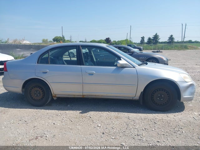 12646430 :رقم المزاد ، 2HHES36802H008075 vin ، 2002 Acura 1.7el Premium مزاد بيع