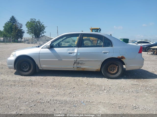 12646430 :رقم المزاد ، 2HHES36802H008075 vin ، 2002 Acura 1.7el Premium مزاد بيع