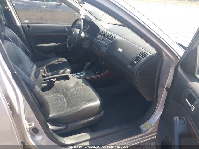12646430 :رقم المزاد ، 2HHES36802H008075 vin ، 2002 Acura 1.7el Premium مزاد بيع