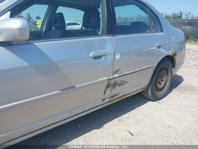 12646430 :رقم المزاد ، 2HHES36802H008075 vin ، 2002 Acura 1.7el Premium مزاد بيع