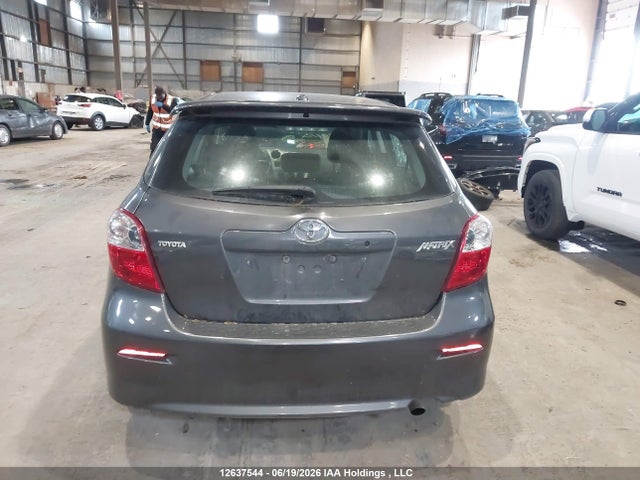 12637544 :رقم المزاد ، 2T1KU4EE6AC467228 vin ، 2010 Toyota Matrix مزاد بيع