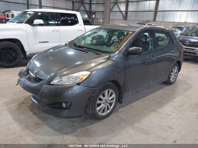 12637544 :رقم المزاد ، 2T1KU4EE6AC467228 vin ، 2010 Toyota Matrix مزاد بيع