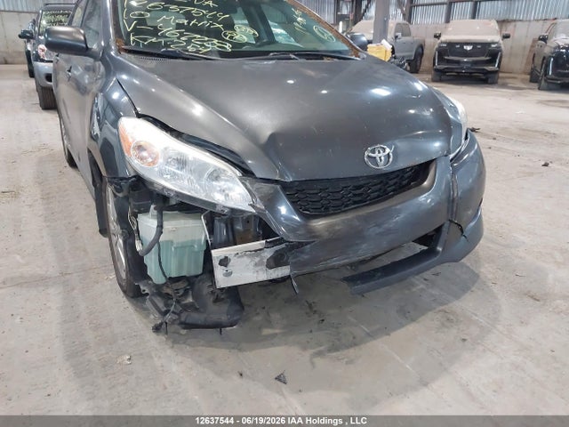 12637544 :رقم المزاد ، 2T1KU4EE6AC467228 vin ، 2010 Toyota Matrix مزاد بيع