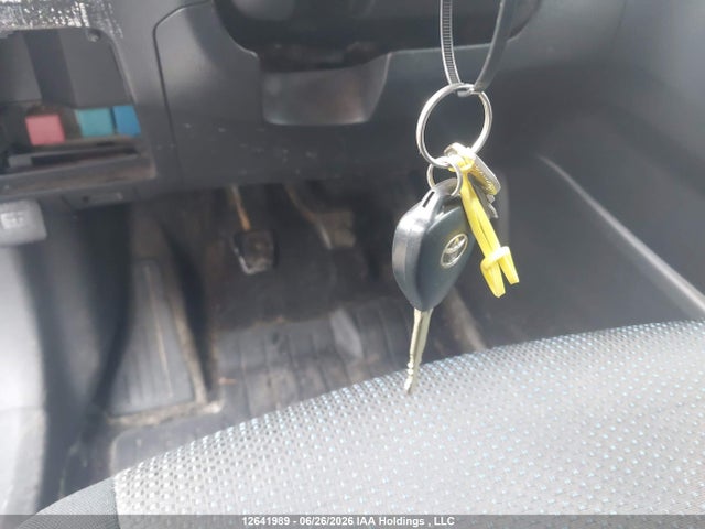 12641989 :رقم المزاد ، 2T1KU4EE5AC223084 vin ، 2010 Toyota Matrix مزاد بيع