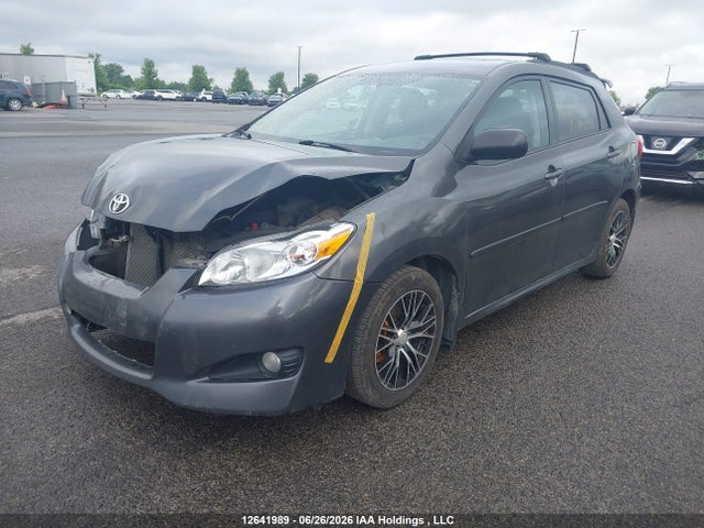 12641989 :رقم المزاد ، 2T1KU4EE5AC223084 vin ، 2010 Toyota Matrix مزاد بيع