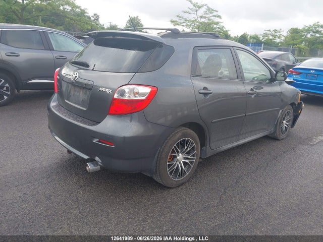 12641989 :رقم المزاد ، 2T1KU4EE5AC223084 vin ، 2010 Toyota Matrix مزاد بيع