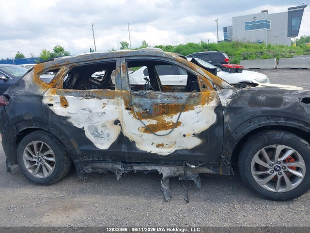 Продаж на аукціоні авто 2018 Hyundai Tucson Premium 2.0l, vin: KM8J3CA48JU775862, номер лоту: 12632466