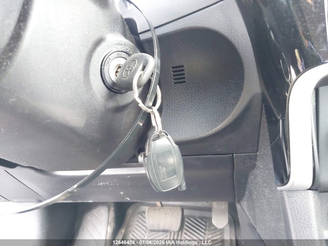 2017 Toyota Corolla Ce მანქანა იყიდება აუქციონზე, vin: 2T1BURHE0HC883388, აუქციონის ნომერი: 12646458