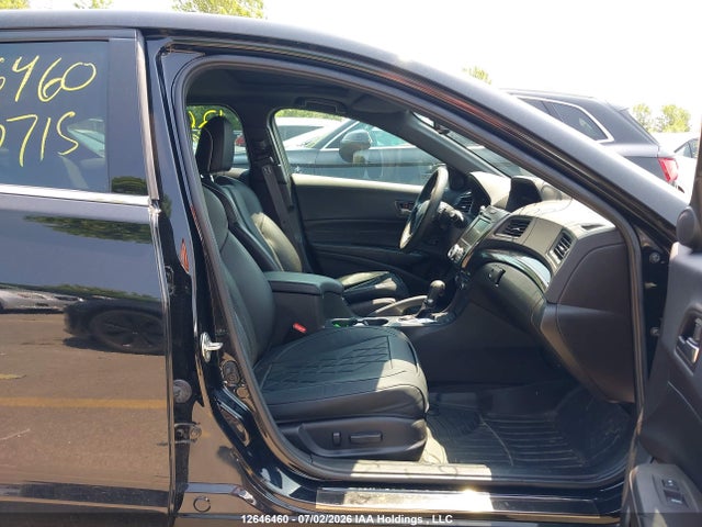 19UDE2F84KA800715 Acura ILX