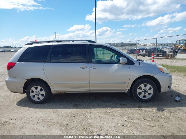 2004 Toyota Sienna Ce/le მანქანა იყიდება აუქციონზე, vin: 5TDZA23C94S006565, აუქციონის ნომერი: 12646476