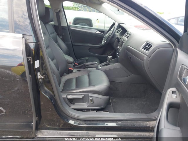 3VWL07AJ8EM244882 Volkswagen Jetta 1.8 Tsi Highline
