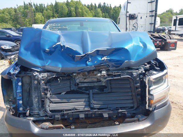 Продажа на аукционе авто 2018 Chevrolet Silverado 1500 Work Truck, vin: 1GCVKNEHXJZ215779, номер лота: 12646508