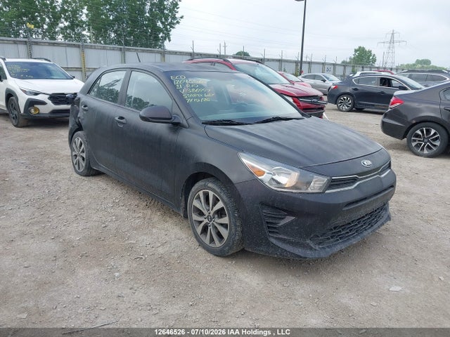 12646526 :رقم المزاد ، 3KPA25AD6ME386997 vin ، 2021 Kia Rio 5-door مزاد بيع
