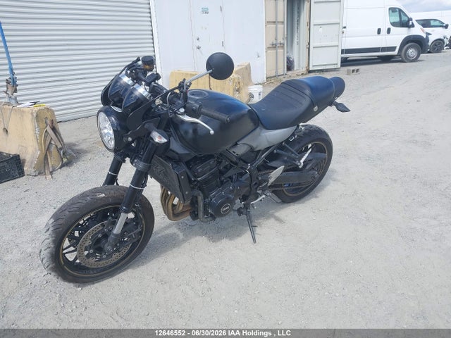 Kawasaki ZR900 2023 JKAZR2E16PA012436 Image 2