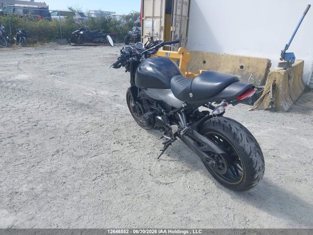 Kawasaki ZR900 2023 JKAZR2E16PA012436 Image 3