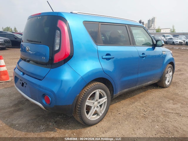 KIA SOUL + 2018 KNDJP3A59J7511940 Image 4