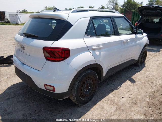 12646585 :رقم المزاد ، KMHRC8A32MU128580 vin ، 2021 Hyundai Venue Sel/denim مزاد بيع