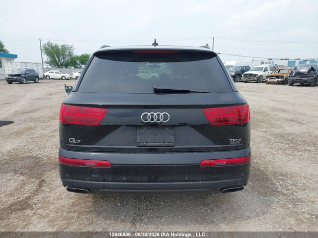 Audi Q7 Premium Plus 2018 WA1LHAF79JD037813 Image 17