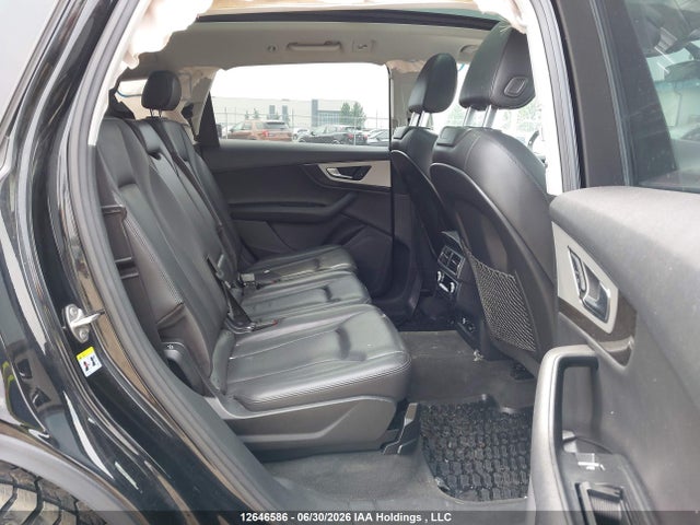 WA1LHAF79JD037813 Audi Q7 Premium Plus