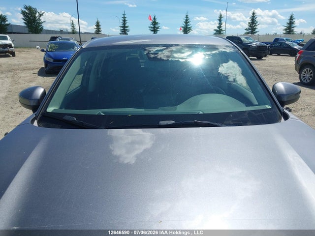 3CZRZ2H3XRM107620 Honda HR-V LX