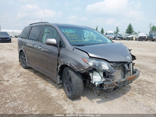 Toyota Sienna Sport 2014 5TDXK3DC4ES520334 main image