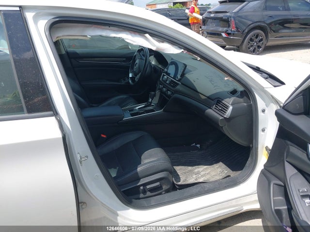 12646606 :رقم المزاد ، 1HGCV1F57JA811895 vin ، 2018 Honda Accord مزاد بيع
