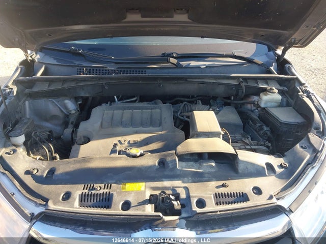 5TDJKRFH6FS115112 Toyota Highlander Xle