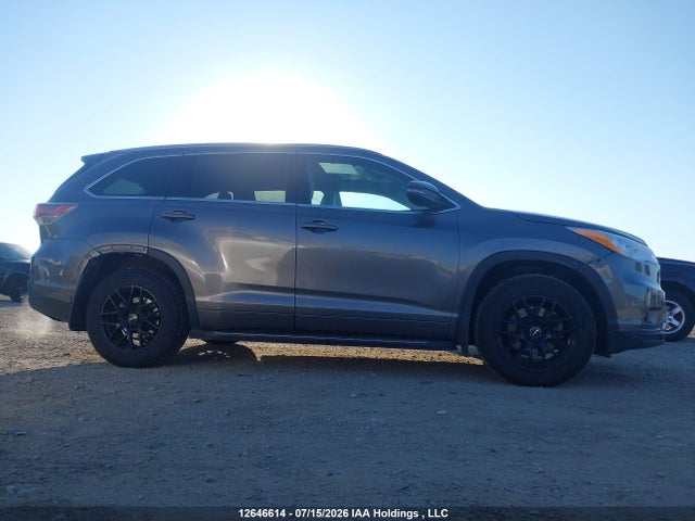 5TDJKRFH6FS115112 Toyota Highlander Xle