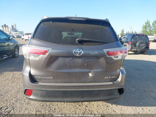 5TDJKRFH6FS115112 Toyota Highlander Xle