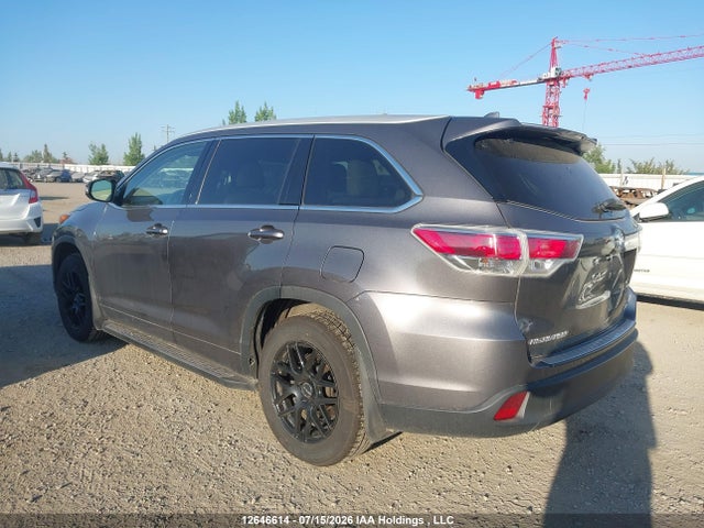 5TDJKRFH6FS115112 Toyota Highlander Xle