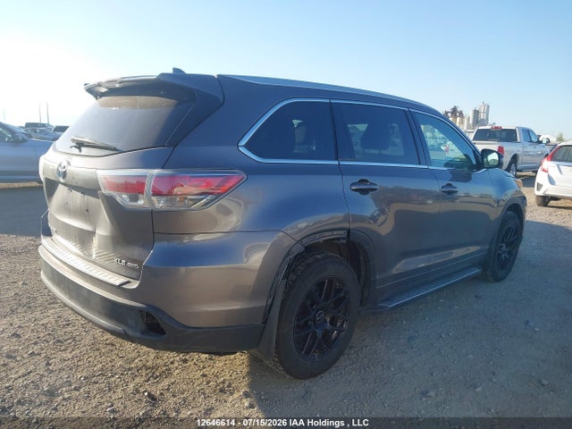 5TDJKRFH6FS115112 Toyota Highlander Xle