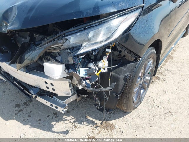 5TDGSKFC4SS174918 Toyota Sienna Le/xse/limited/platinum