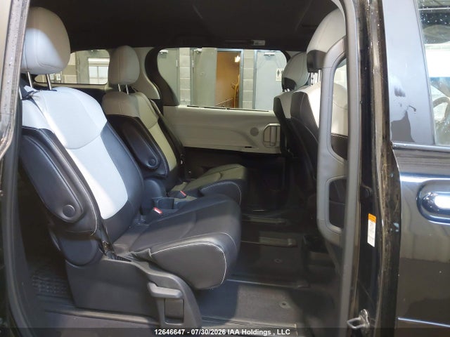 5TDGSKFC4SS174918 Toyota Sienna Le/xse/limited/platinum