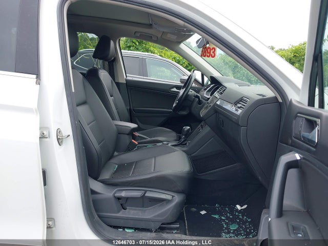 Aukcja sprzedaży 2018 Volkswagen Tiguan Comfortline, vin: 3VV2B7AX8JM130776, numer aukcji: 12646703