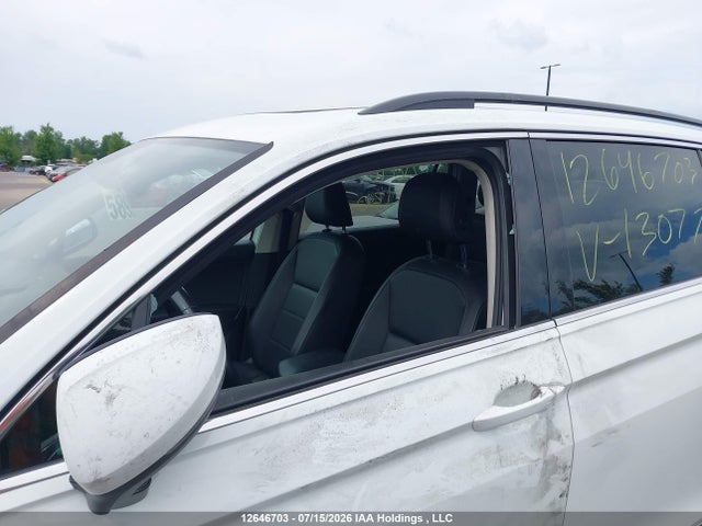 Aukcja sprzedaży 2018 Volkswagen Tiguan Comfortline, vin: 3VV2B7AX8JM130776, numer aukcji: 12646703
