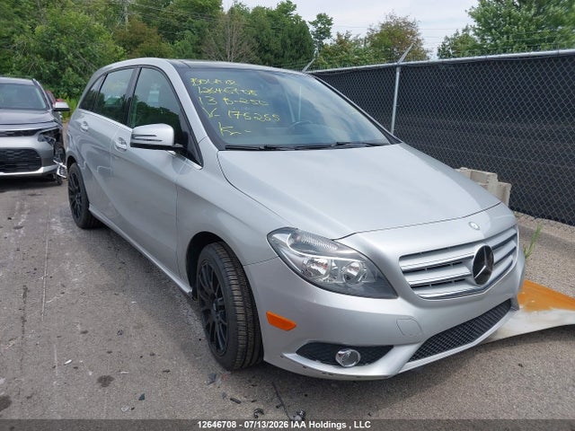 2013 Mercedes-benz B 250 Sports Tourer მანქანა იყიდება აუქციონზე, vin: WDDMH4EB4DJ175255, აუქციონის ნომერი: 12646708