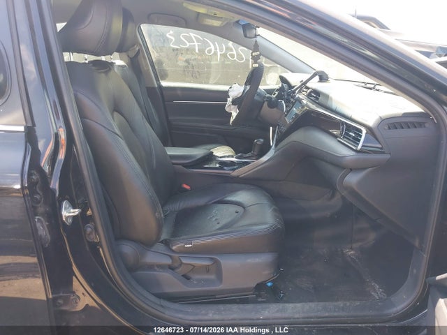 2019 Toyota Camry Hybrid Le მანქანა იყიდება აუქციონზე, vin: 4T1B31HK0KU515129, აუქციონის ნომერი: 12646723