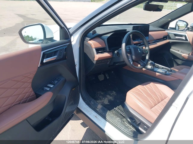 Продажа на аукционе авто 2025 Mitsubishi Outlander Gt Premium S-awc/gt S-awc, vin: JA4J4WA88SZ624301, номер лота: 12646744