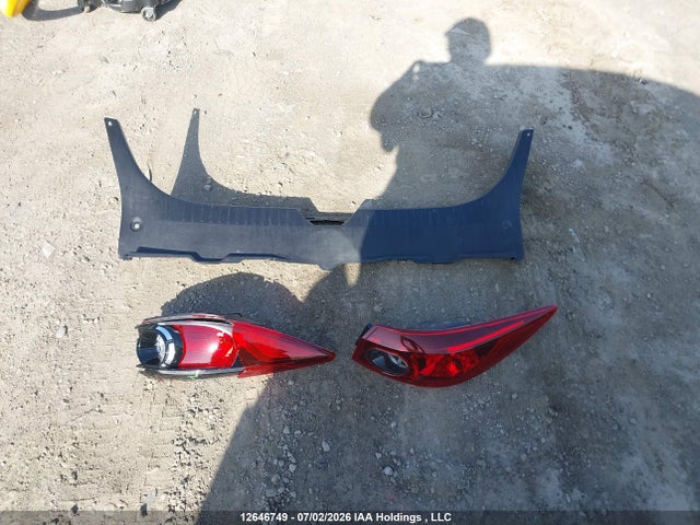 Mazda 3 SE 2018 3MZBN1T73JM224349 Image 12
