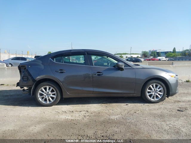 Mazda 3 SE 2018 3MZBN1T73JM224349 Image 14