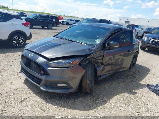 Ford Focus St St 2015 1FADP3L92FL370677 Image 2
