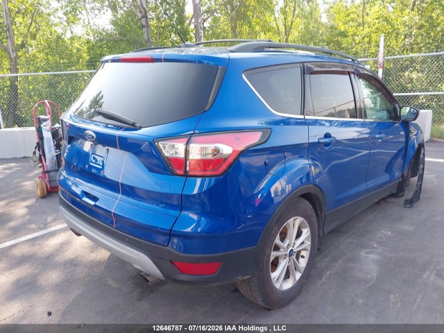 2017 Ford Escape მანქანა იყიდება აუქციონზე, vin: 1FMCU9GD3HUD13929, აუქციონის ნომერი: 12646787