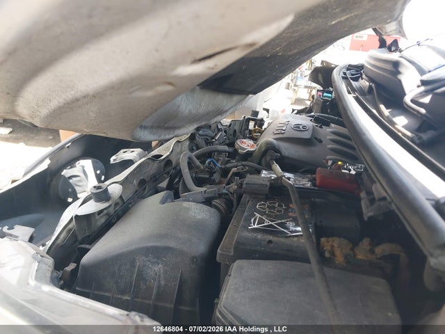 VNKKTUD32JA099094 Toyota YARIS LE