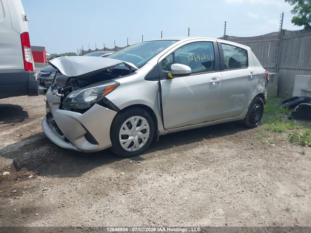 VNKKTUD32JA099094 Toyota YARIS LE