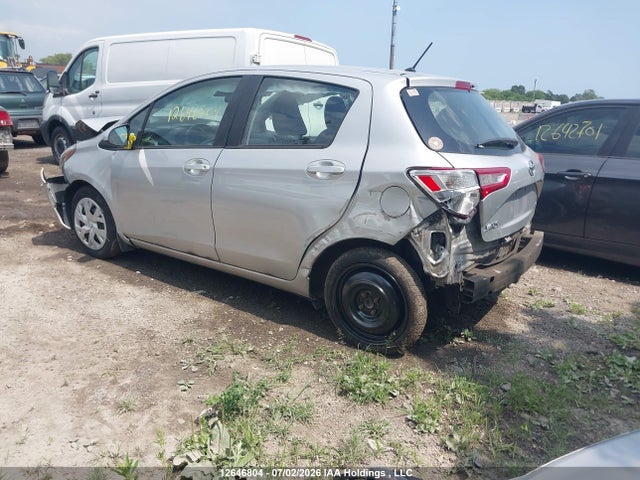 VNKKTUD32JA099094 Toyota YARIS LE