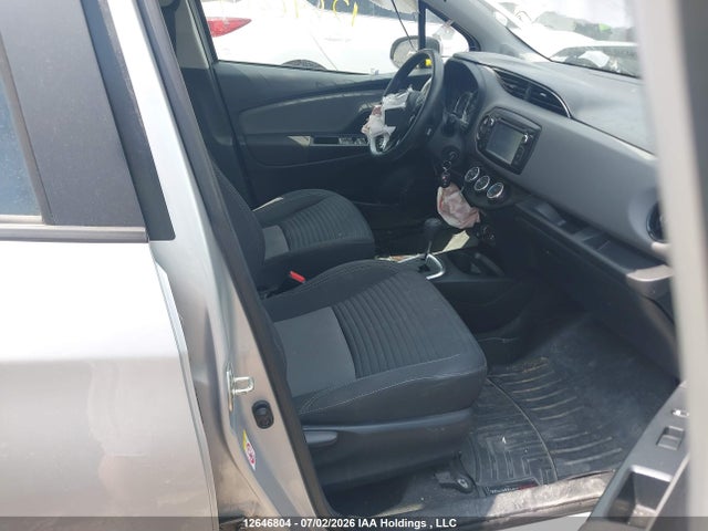 VNKKTUD32JA099094 Toyota YARIS LE
